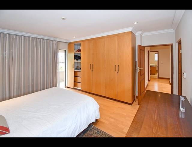 4 BEDROOM HOUSE FOR SALE IN KENSINGTON
